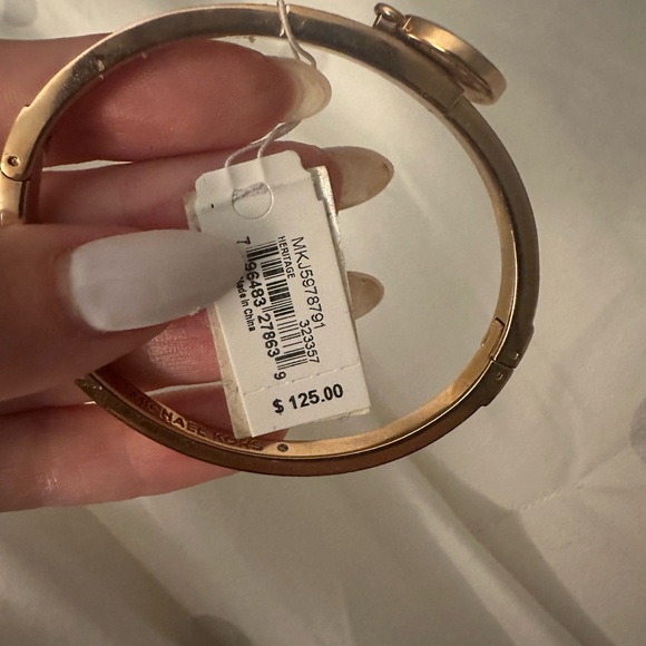 NWT Micheal Kors Rose Gold Bangle Bracelet - Picture 5 of 6